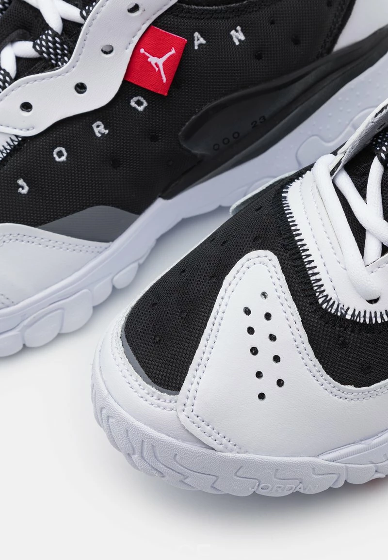 Jordan DELTA 2 UNISEX - Zapatillas - Black/university Red/off Noir/white/sail/metallic Silver , Unisexo 8 Jordan DELTA 2 UNISEX - Zapatillas - Black/university Red/off Noir/white/sail/metallic Silver , Unisexo - Imagen 6