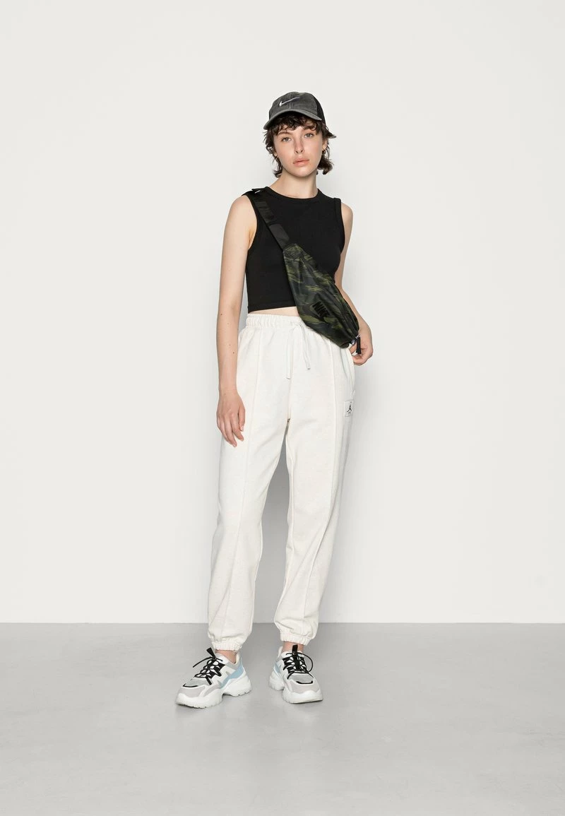 Jordan PANT - Pantalones Deportivos - Summit White , Mujer 4 Jordan PANT - Pantalones Deportivos - Summit White , Mujer - Imagen 2