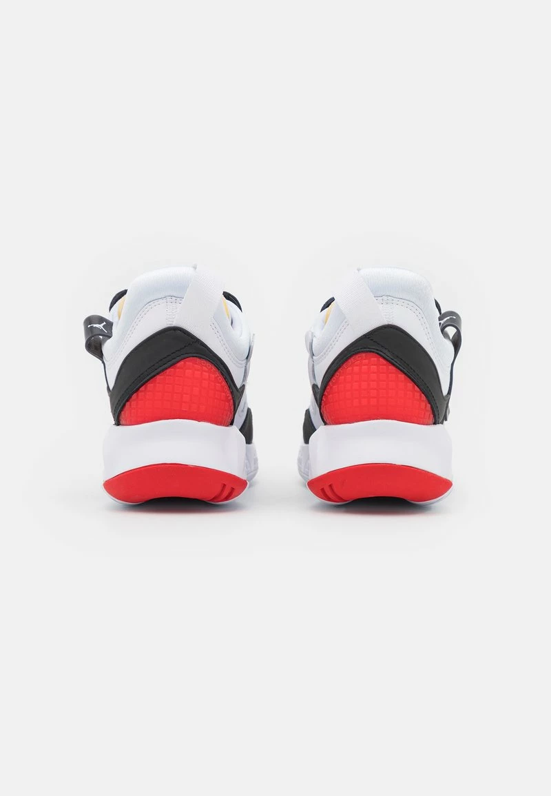 Jordan MA2 - Zapatillas - White/black/university Red/light Smoke Grey/praline , Mujer 6 Jordan MA2 - Zapatillas - White/black/university Red/light Smoke Grey/praline , Mujer - Imagen 4