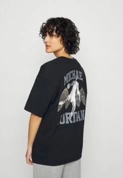 Jordan HERITAGE TEE - Camiseta Estampada - Black , Mujer -Jordan Tienda Oficial 0ca12a7f1e094a469bfa7c3b9381c9d6