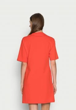 Jordan ESSEN DRESS - Vestido Ligero - Habanero Red , Mujer 9 Jordan ESSEN DRESS - Vestido Ligero - Habanero Red , Mujer -Jordan Tienda Oficial 0ca87de56a884bf49273fbce1953441a