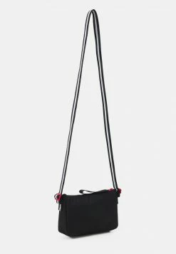 Jordan GIRL’S HANDBAG - Bandolera - Black, Mujer -Jordan Tienda Oficial 144424441a3f477fb7dae6f1ffa4d687