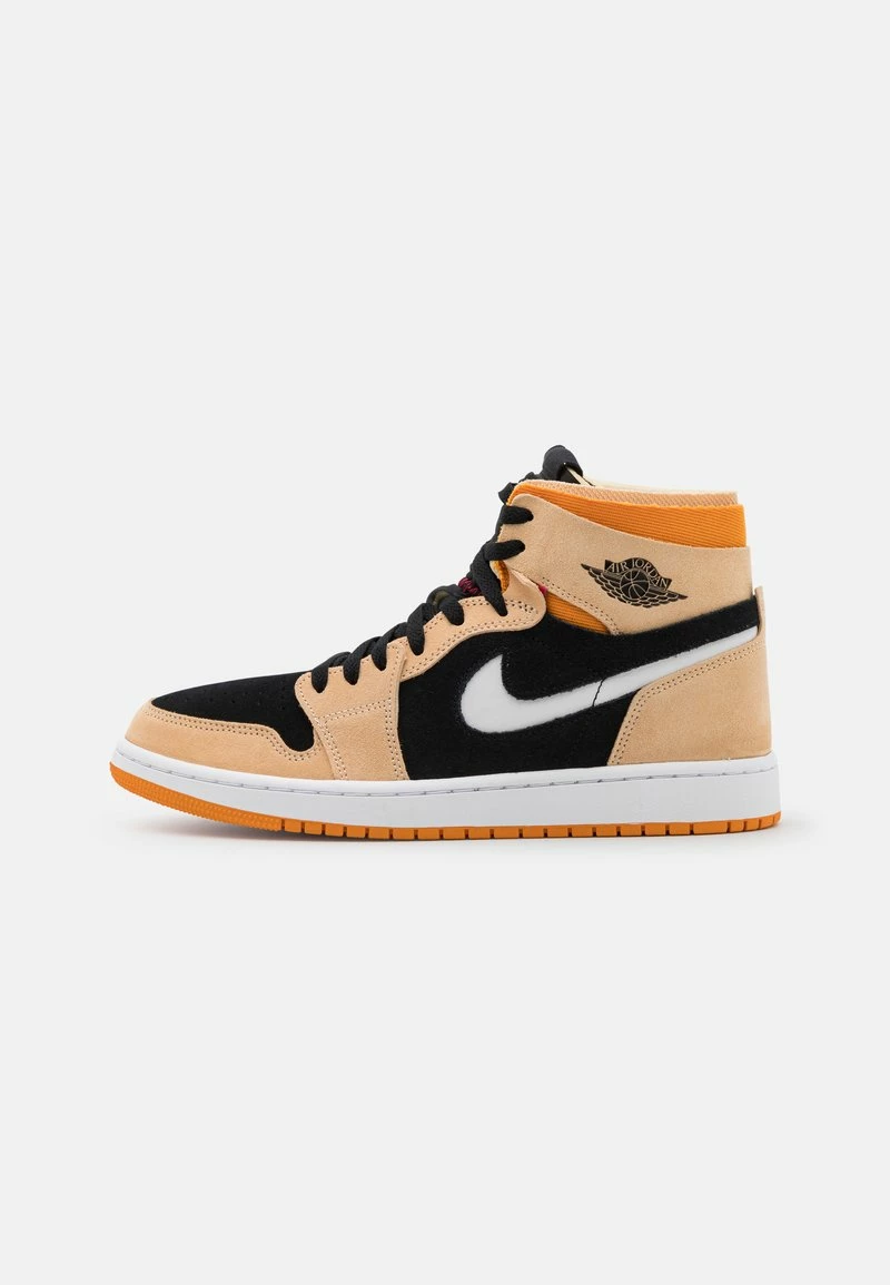 AIR JORDAN 1 ZOOM COMFORT - Zapatillas Altas - White Onyx/cardinal Red/black/light Curry/white , Hombre 3 AIR JORDAN 1 ZOOM COMFORT - Zapatillas Altas - White Onyx/cardinal Red/black/light Curry/white , Hombre