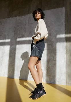 Jordan DIAMOND - Shorts - Black/dark Smoke Grey/sanddrift , Mujer