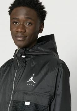 Jordan Chaqueta Fina - Black/white, Hombre -Jordan Tienda Oficial 279a8b6dd9fb4af68017b484ce9aa5e3