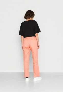 Jordan ESSENTIAL UTILITY CORE - Vaqueros Boyfriend - Lt Madder Root, Mujer 9 Jordan ESSENTIAL UTILITY CORE - Vaqueros Boyfriend - Lt Madder Root, Mujer -Jordan Tienda Oficial 27e3c235e8f64ea2b3fbaf967c9e1052