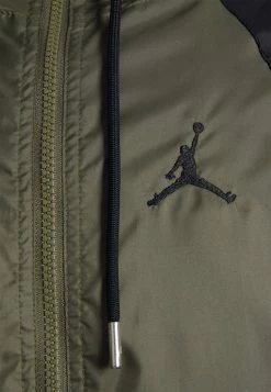 Jordan WOVEN JACKET - Chaqueta Fina - Medium Olive/black , Hombre -Jordan Tienda Oficial 2816b2278a8d4167bcf20b744248cc54