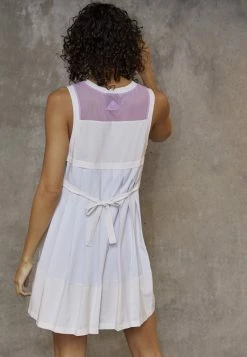 Jordan DRESS - Vestido Informal - Phantom , Mujer -Jordan Tienda Oficial 2aca8a3c460a4b438c370c1eda734047