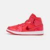 AIR JORDAN 1 MID SE - Zapatillas Altas - University Red/pomegranate/white , Mujer 1 AIR JORDAN 1 MID SE - Zapatillas Altas - University Red/pomegranate/white , Mujer -Jordan Tienda Oficial 2b626faaa88b4802bf3e5ced49a09efc