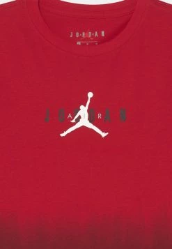 Jordan DIP DYE - Camiseta Estampada - Gym Red , Niños 7 Jordan DIP DYE - Camiseta Estampada - Gym Red , Niños -Jordan Tienda Oficial 2d21cb3f444d4f3b94a22f7ccbd760ce