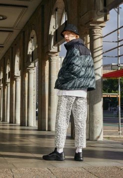 AIR JORDAN 11 CMFT - Zapatillas - Black/anthracite , Hombre