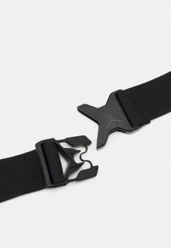 Jordan AIR CROSSBODY BAG - Riñonera - Atmosphere , Hombre -Jordan Tienda Oficial 350596e413e04d23bb6ba00e09c655ce