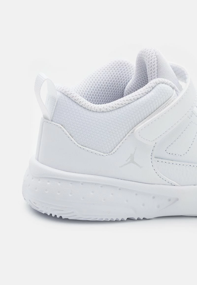 Jordan MAX AURA 3 UNISEX - Zapatillas De Baloncesto - White/metallic Silver, Unisexo 8 Jordan MAX AURA 3 UNISEX - Zapatillas De Baloncesto - White/metallic Silver, Unisexo - Imagen 6