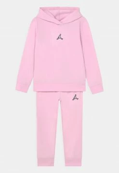 Jordan ESSENTIALS SET - Chándal - Pink Foam , Niños