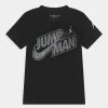 Jordan JUMPMAN IRIDSCNT TEE - Camiseta Estampada - Black, Niños 2 Jordan JUMPMAN IRIDSCNT TEE - Camiseta Estampada - Black, Niños -Jordan Tienda Oficial 3affebac217b4859bc3a5bcd9ebd63f5