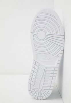 AIR JORDAN 1 MID - Zapatillas Altas - White , Hombre 17 AIR JORDAN 1 MID - Zapatillas Altas - White , Hombre -Jordan Tienda Oficial 3ef64bb7556d46a297bd64bb9406c496