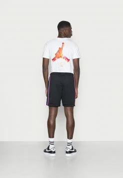 Jordan Shorts - Black, Hombre 9 Jordan Shorts - Black, Hombre -Jordan Tienda Oficial 40ac2cfd7c044bd497f14f3e48e40373