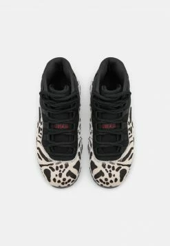 Jordan AIR 11 RETRO - Zapatillas Altas - Black/red/sail/white , Mujer -Jordan Tienda Oficial 44a19f532900444c86d4812b3dab15a7