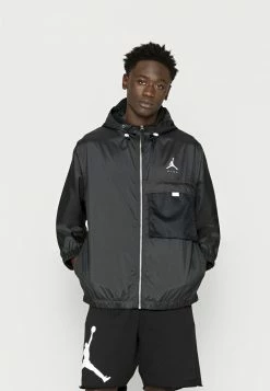 Jordan Chaqueta Fina - Black/white, Hombre -Jordan Tienda Oficial 45abfa89d02b484ea9bf9fcfccf00a2a