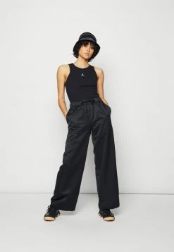 Jordan TANK CORE - Top - Black, Mujer 15 Jordan TANK CORE - Top - Black, Mujer -Jordan Tienda Oficial 489f3d62d99048729b73f987aa39308e