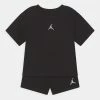Jordan ESSENTIALS SET - Camiseta Básica - Black , Niños -Jordan Tienda Oficial 4a3668d8535d4ead8a45c654f9217d98