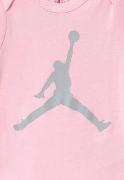 Jordan JUMPMAN BOOTIE SET UNISEX - Camiseta Estampada - Pink Foam , Niños -Jordan Tienda Oficial 4bdb6f0a45f243e2b30038e7cd9cbfbf