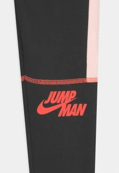 Jordan BIG JUMPMAN LEGGING - Medias - Black , Niños 7 Jordan BIG JUMPMAN LEGGING - Medias - Black , Niños -Jordan Tienda Oficial 52ac7950153a455d90e4d8834b1f83bc