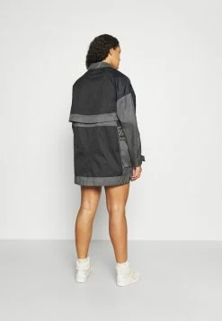 Jordan NEXT UTILITY JACKET - Abrigo Corto - Black/iron Grey/black, Mujer -Jordan Tienda Oficial 5309a2981fd94bb19b6beb04fa1e64a0
