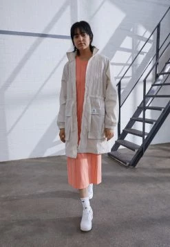 Jordan ESSEN - Parka - Orewood , Mujer