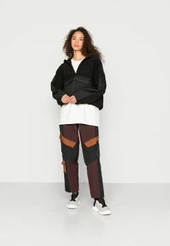 Jordan HOODIE - Jersey Con Capucha - Black, Mujer -Jordan Tienda Oficial 63e75d4a94c4425ba968450de88449c7