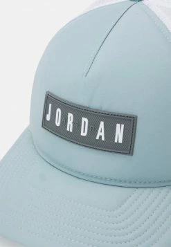 Jordan CLASSIC JUMPMAN AIR TRUCKER - Gorra - Ocean Cube/white , Hombre 9 Jordan CLASSIC JUMPMAN AIR TRUCKER - Gorra - Ocean Cube/white , Hombre -Jordan Tienda Oficial 6499e9c237de45a5b40ef957778db91d
