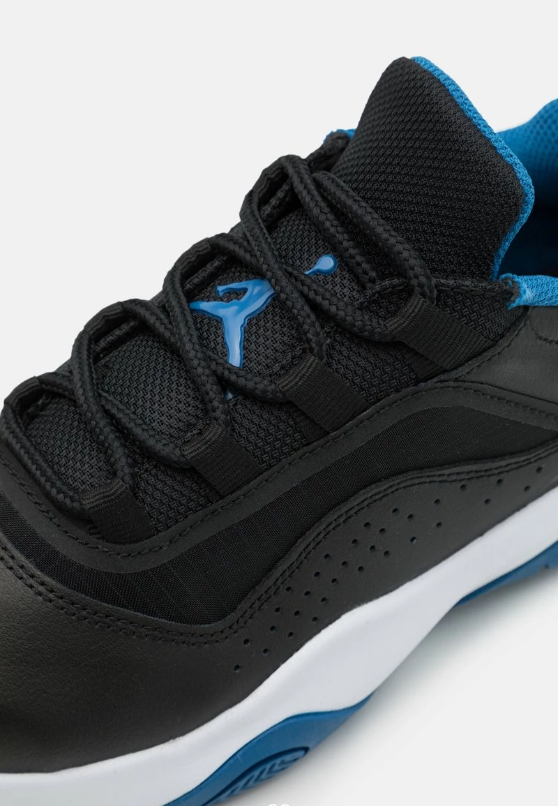 Jordan AIR 11 CMFT LOW UNISEX - Zapatillas De Baloncesto - Black/white/dark Marina Blue , Unisexo 8 Jordan AIR 11 CMFT LOW UNISEX - Zapatillas De Baloncesto - Black/white/dark Marina Blue , Unisexo - Imagen 6