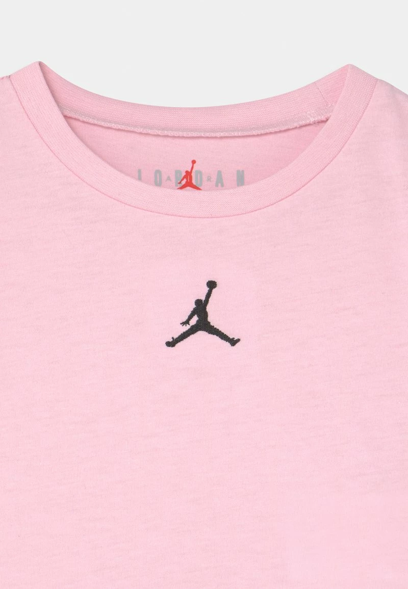 Jordan ESSENTIALS SET - Camiseta Básica - Pink Foam , Niños 6 Jordan ESSENTIALS SET - Camiseta Básica - Pink Foam , Niños - Imagen 4