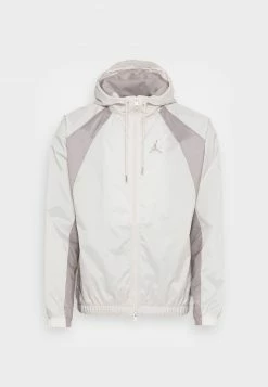 Jordan WOVEN JACKET - Chaqueta Fina - Orewood/enigma Stone , Hombre -Jordan Tienda Oficial 767d748940ef45e3b6c45079f2876c5e