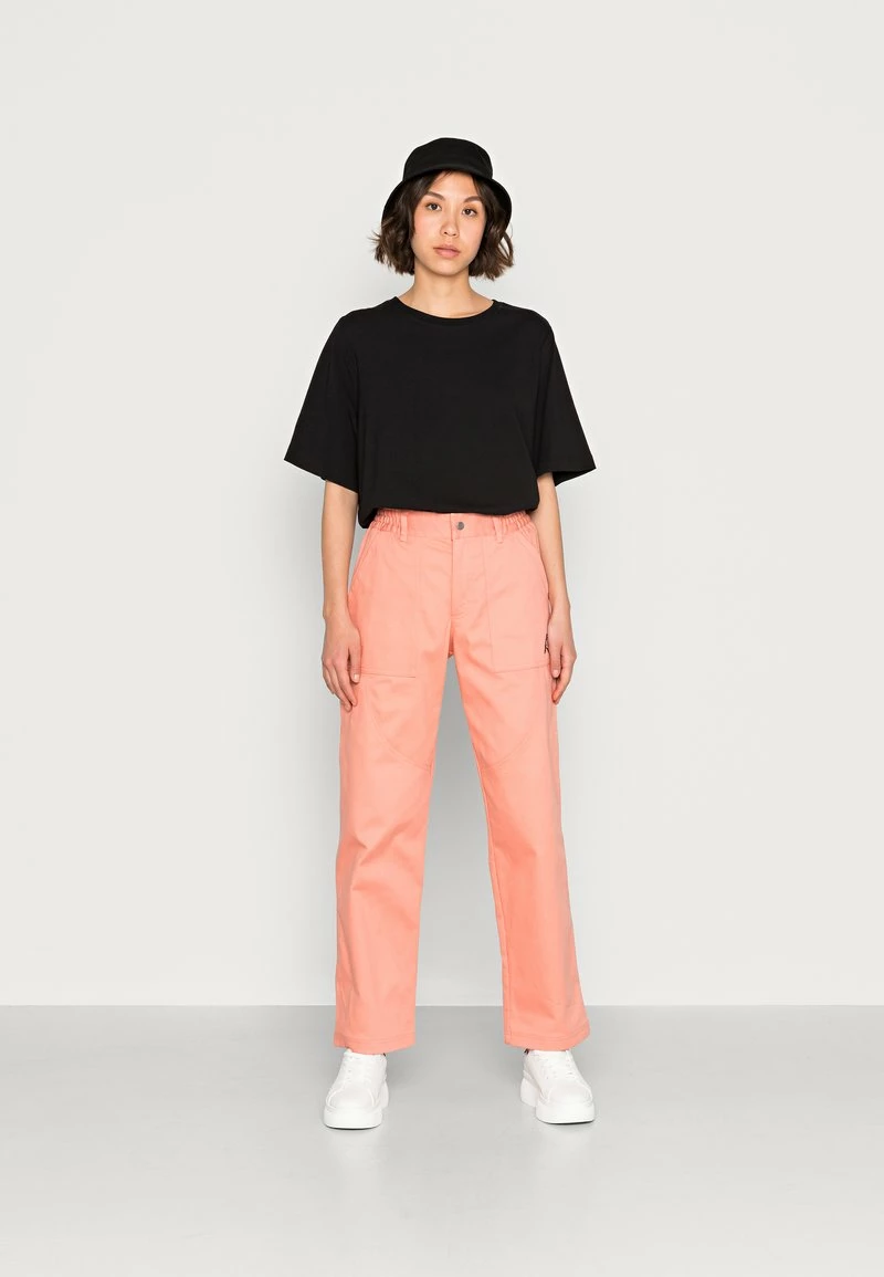 Jordan ESSENTIAL UTILITY CORE - Vaqueros Boyfriend - Lt Madder Root, Mujer 4 Jordan ESSENTIAL UTILITY CORE - Vaqueros Boyfriend - Lt Madder Root, Mujer - Imagen 2