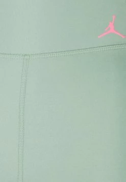 JORDAN ESSENTIALS 7/8-LEGGINGS MIT MITTELHOHEM BUND FÜR DAMEN - Leggings - Steam/sunset Pulse, Mujer 7 JORDAN ESSENTIALS 7/8-LEGGINGS MIT MITTELHOHEM BUND FÜR DAMEN - Leggings - Steam/sunset Pulse, Mujer -Jordan Tienda Oficial 826d3a85b81a43baac156c31c4e40b13