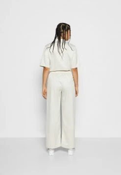 Jordan HERITAGE PANT - Pantalones - Light Orewood, Mujer -Jordan Tienda Oficial 84cf376c58e14951b085ce1ed891ac6c