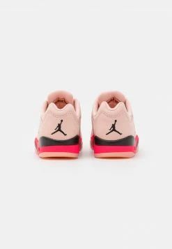 Jordan AIR 5 RETRO - Zapatillas - Arctic Orange/siren Red/black, Mujer -Jordan Tienda Oficial 858574e57c9a4c5ebeb48b94b8b45a1a