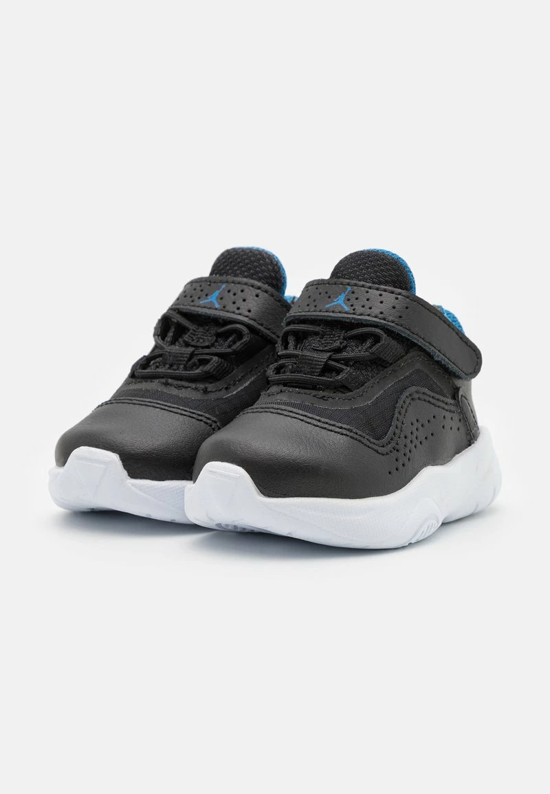 Jordan 11 CMFT LOW UNISEX - Zapatillas De Baloncesto - Black/white/dark Marina Blue , Unisexo 4 Jordan 11 CMFT LOW UNISEX - Zapatillas De Baloncesto - Black/white/dark Marina Blue , Unisexo - Imagen 2