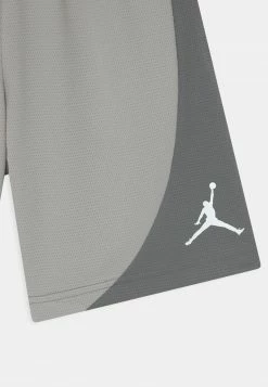 Jordan JUMPMAN LIFE SPORT - Pantalón Corto De Deporte - Light Smoke Gray , Niños -Jordan Tienda Oficial 8b152efae2e44eb99aebdd485ecdcdda