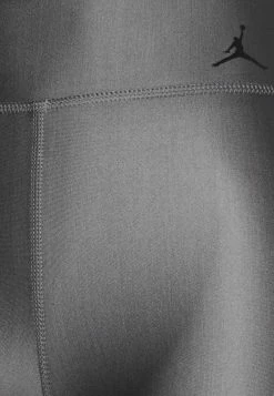 Jordan ESSEN LEG - Shorts - Thunder Grey/moon Particle/black , Mujer -Jordan Tienda Oficial 8dc872699d814df09d09d1a72c4948c9