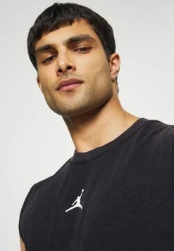 Jordan Top - Black/white , Hombre 17 Jordan Top - Black/white , Hombre -Jordan Tienda Oficial 904e35792194481d92ffa60aa811e27d