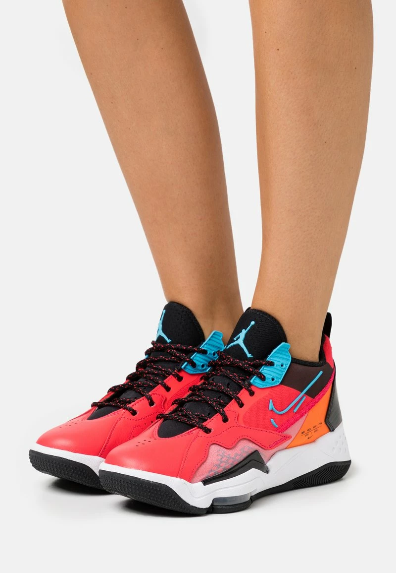 Jordan ZOOM '92 - Zapatillas Altas - Siren Red/blue Fury/black/total Orange, Mujer 3 Jordan ZOOM '92 - Zapatillas Altas - Siren Red/blue Fury/black/total Orange, Mujer
