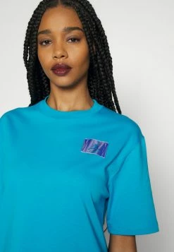 Jordan ESSEN DRESS - Vestido Ligero - Blue Lagoon, Mujer -Jordan Tienda Oficial a24fcbd37a244be983155ebabdf8614e