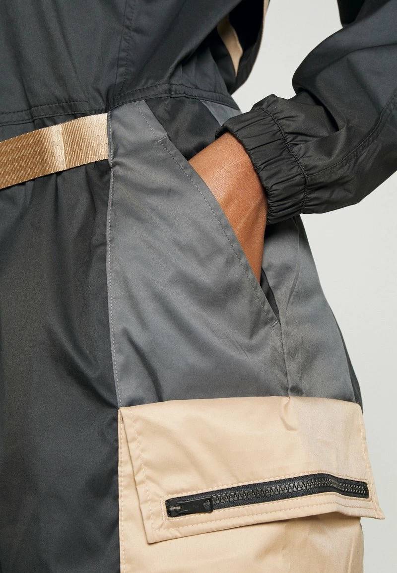 Jordan NEXT UTILITY - Mono - Black/iron Grey/hemp, Mujer 10 Jordan NEXT UTILITY - Mono - Black/iron Grey/hemp, Mujer - Imagen 8