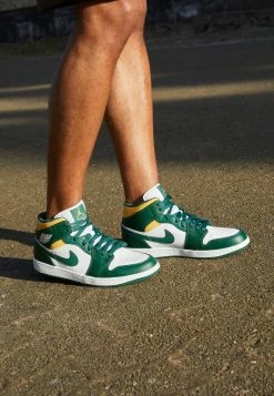 AIR JORDAN 1 MID - Zapatillas Altas - Noble Green/pollen/white , Hombre 12 AIR JORDAN 1 MID - Zapatillas Altas - Noble Green/pollen/white , Hombre -Jordan Tienda Oficial ae92dac771614697bafb8d80ac948d10
