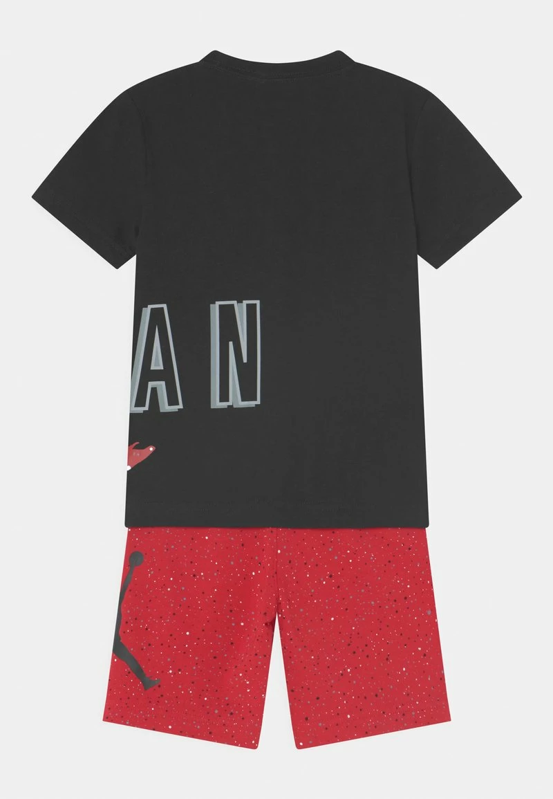 Jordan SPECKLE AIR JUMBLED SET - Camiseta Estampada - Gym Red, Niños 4 Jordan SPECKLE AIR JUMBLED SET - Camiseta Estampada - Gym Red, Niños - Imagen 2
