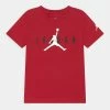 Jordan BRAND TEE - Camiseta Estampada - Gym Red, Unisexo -Jordan Tienda Oficial b8bf2ac9d8b14724b72c7e66d0033db3