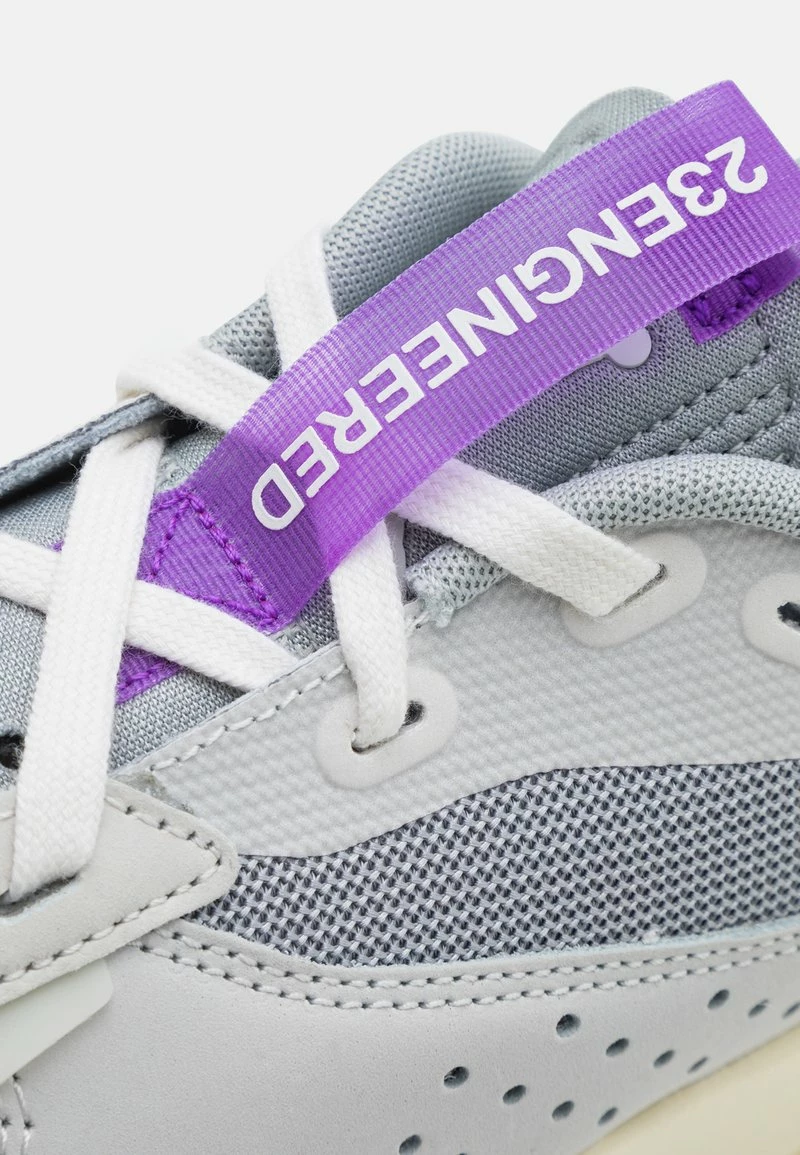 Jordan AIR 200E - Zapatillas - Summit White/coconut Milk/light Smoke Grey/wild Berry/white , Hombre 7 Jordan AIR 200E - Zapatillas - Summit White/coconut Milk/light Smoke Grey/wild Berry/white , Hombre - Imagen 6