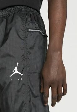 Jordan SUIT - Pantalones Deportivos - Black, Hombre 11 Jordan SUIT - Pantalones Deportivos - Black, Hombre -Jordan Tienda Oficial bc7f86270fbf41b985fc0418473a231d